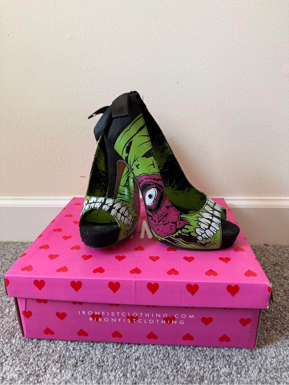 Iron Fist Zombie Stompers Women’s 7 Platforms Heels - Picture 6 of 9